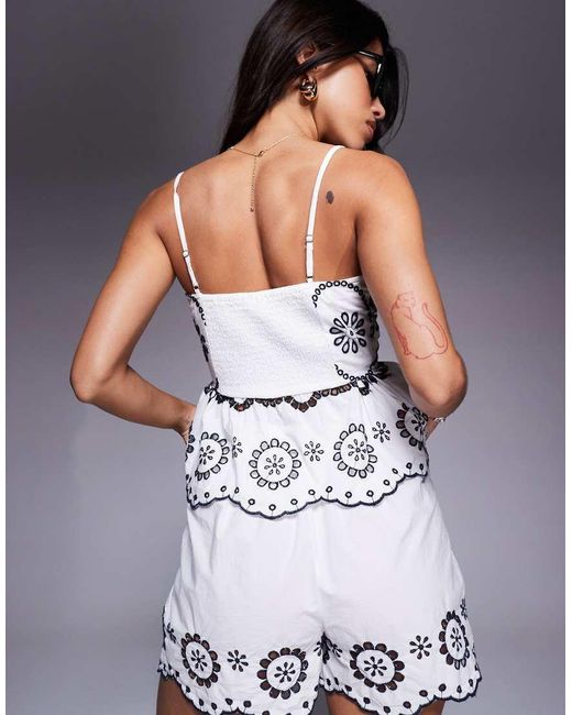 River Island Cami Met Peplum En Broderie in het Gray