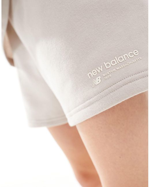 New Balance White – linear heritage – frottee-shorts