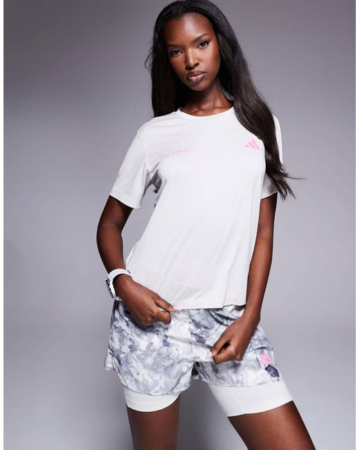Adidas Originals White Adidas running – own the run – t-shirt