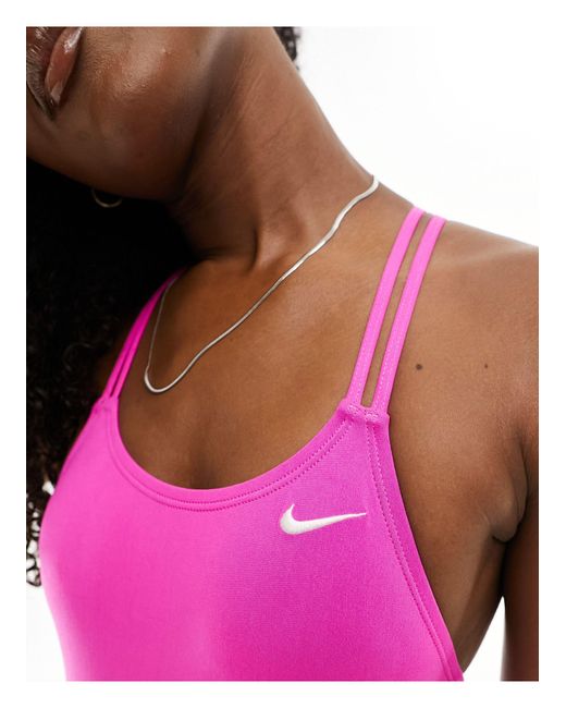 Hydrastrong - costume da bagno tecnico aderente fucsia con incrocio posteriore di Nike in Pink