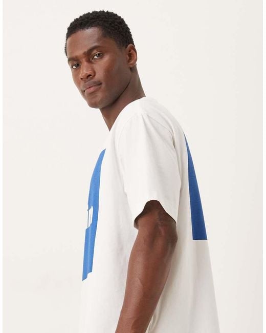 Camiseta Blanca Y Azul Con Gráfico De Recuadro De Calvin Klein de hombre de color Blue