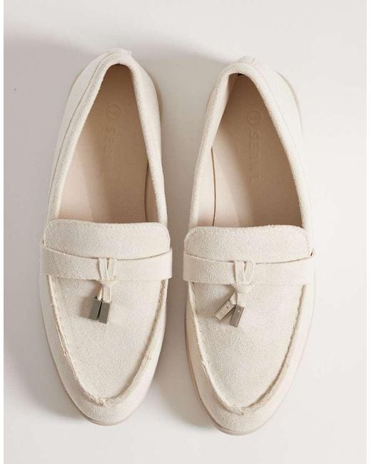 SEQWL Wide Fit Natural Tassel Trim Loafer