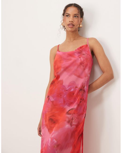 Robe longue Aray en coloris Red