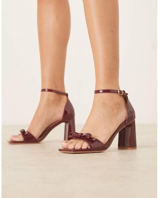 Glamorous Natural Block Heeled Sandals With Bow