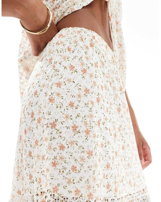 Object White – boho-rock