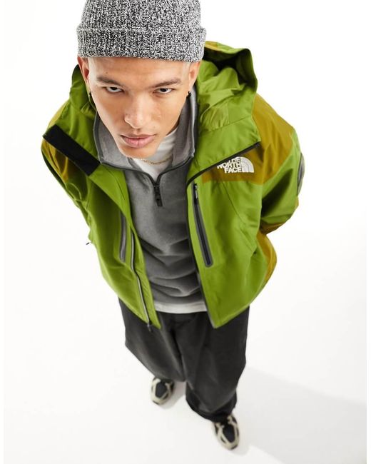 The North Face Green Nse Transverse Dryvent 2L Hooded Waterproof Shell Jacket for men