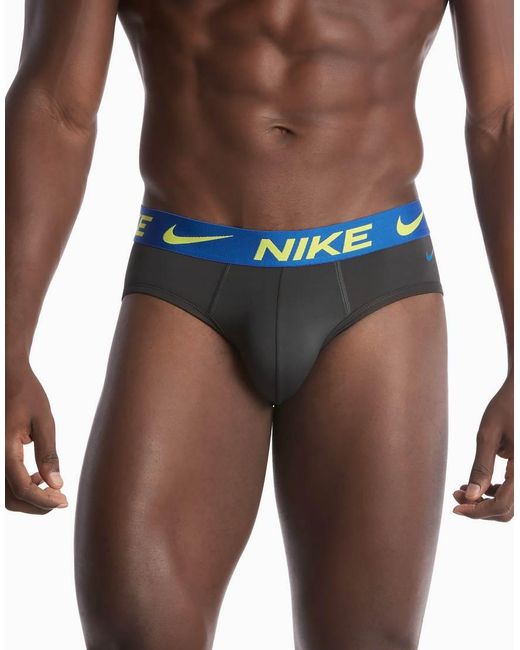 Essential di Nike in Blue da Uomo
