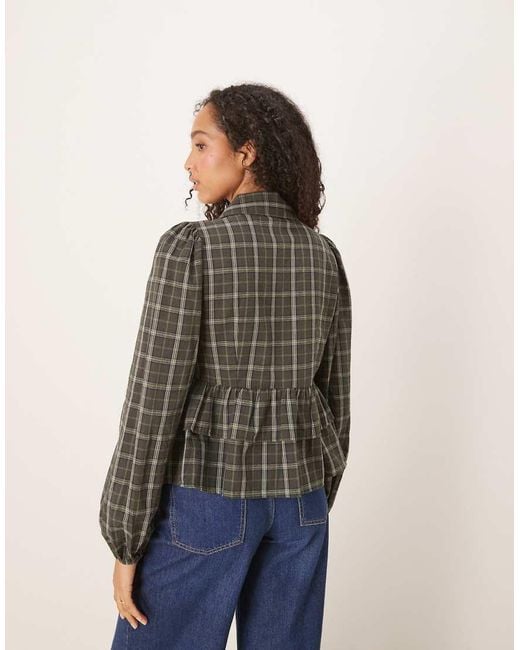 Blusa Allacciata Sul Davanti A Quadri Con Colletto di Y.A.S in Multicolor
