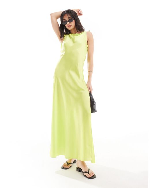 Robe nuisette longue en satin nouée aux épaules avec coutures - citron Vero Moda en coloris Green