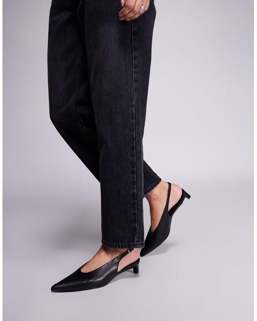 Saskia - chaussures à petit talon et bride arrière Public Desire en coloris Black