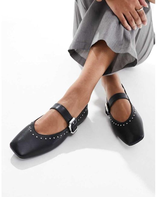 Lucy di Schuh in Gray