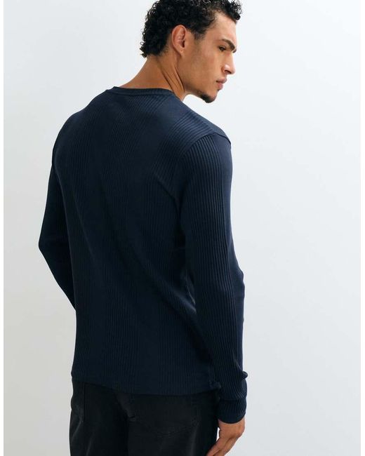 ASOS Blue Muscle Fit Long Sleeve T-shirt With V-neck for men
