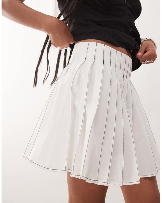 Amy Lynn White ziggy Contrast Pleated Mini Skirt