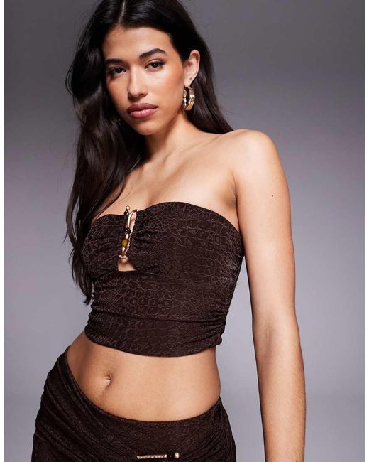 Top Marrón Efecto Piel De Cocodrilo Con Escote Palabra De Honor De Punto Liso De (Parte De Un Conjunto) Oh Polly de color Black