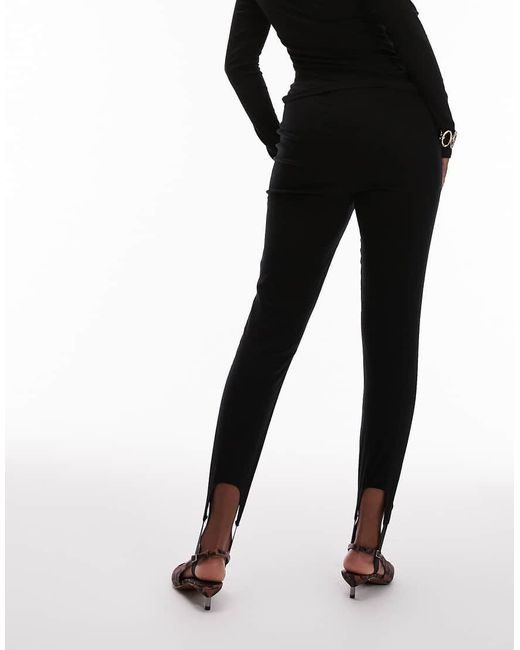 Pantalones Negros De Estilo Fuseau Y Corte Pitillo De ASOS de color Black