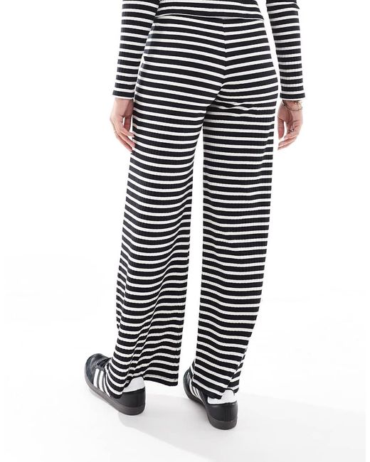 Pantalones A Rayas Monocromáticas De Pernera Ancha De Punto Liso De Mamalicious Maternity (Parte De Un Conjunto) Mama.licious de color Blue