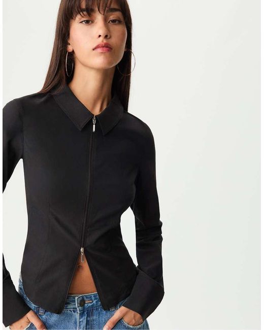 Stradivarius Black Fitted Shirt With Zip