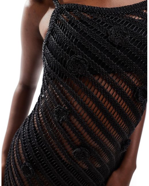 ASOS Black – gestricktes minikleid aus metallic-garn mit gehäkelter blumenverzierung