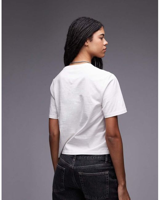 Tommy Hilfiger T-Shirt Met Badge Op De Voorkant in het Gray