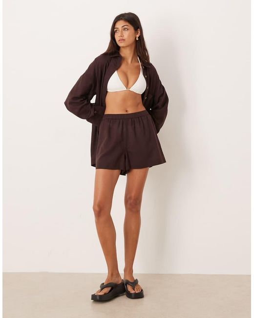 ASOS Ipanema in het Brown