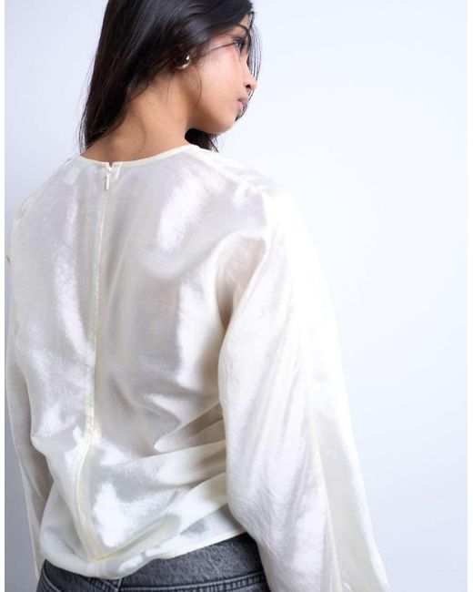 TOPSHOP White Long Sleeve Ruched Side Top