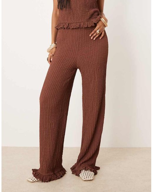 ASOS Broek Met Wijde Pijpen, Textuur En Volant in het Brown