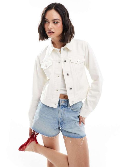 Miss Selfridge Denim Girlfriend Jack in het White