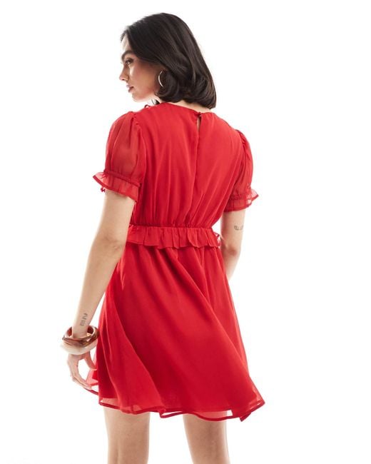 Wednesday's Girl Red – schwingendes kurzärmliges minikleid