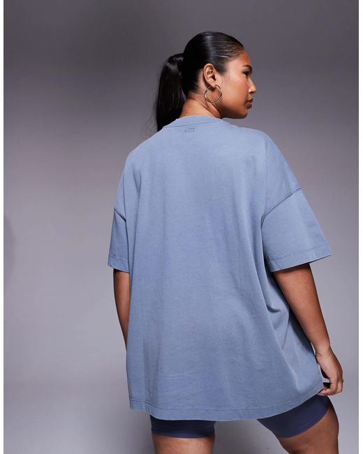 4505 Blue Curve – icon – kastiges, schnelltrocknendes oversize-trainings-t-shirt aus schwerer baumwollein verwaschenem china