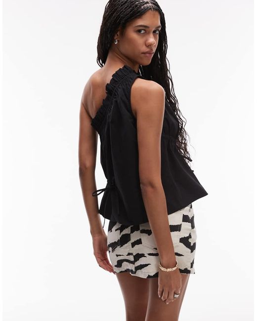 TOPSHOP Top Met Blote Schouder En Aangerimpeld Detail in het Black