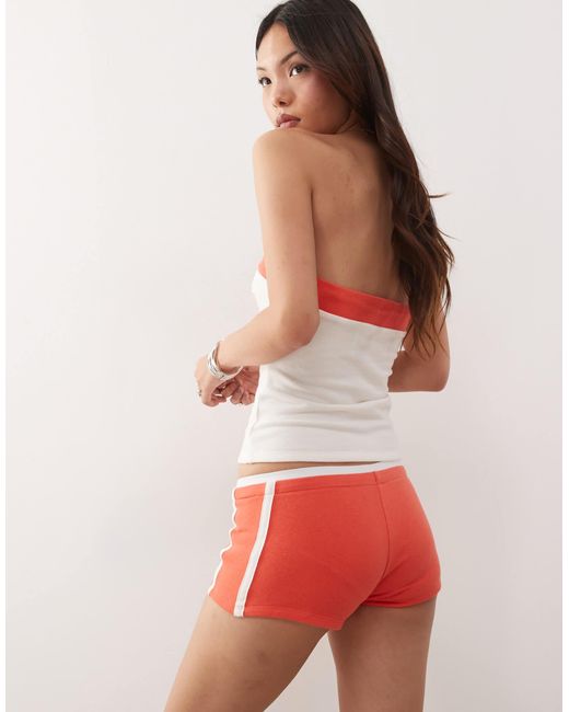 Mini-short à cordon Monki en coloris Pink