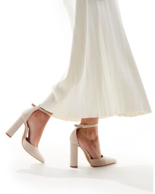 Truffle Collection White Wide Fit Block Heel Court Shoe