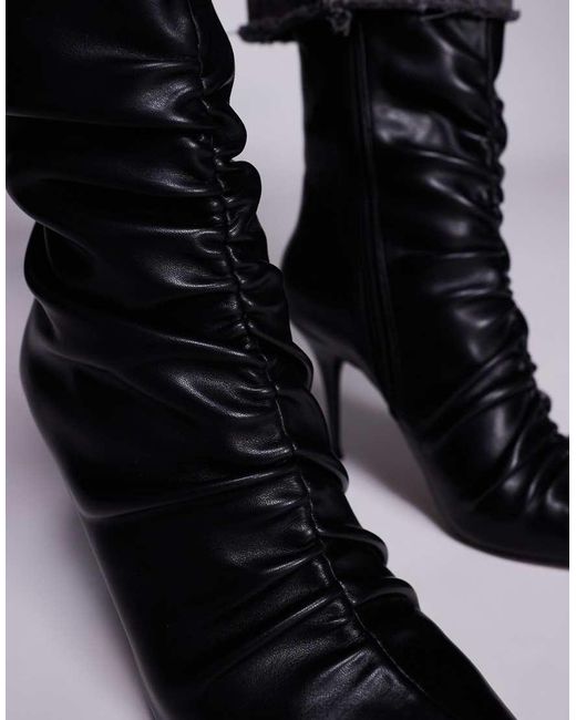Erin di ASOS in Black