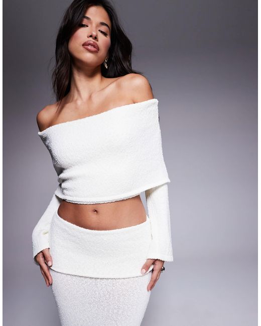 Yasmin - ensemble en maille bouclée avec jupe longue et top à large revers - crème Wanderdoll en coloris Gray