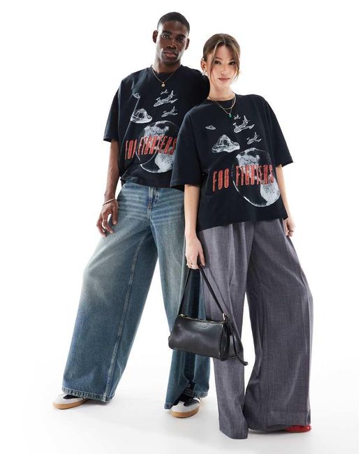 Camiseta Negra Extragrande Con Estampado Con Licencia De Los Foo Fighters De ASOS de color Black