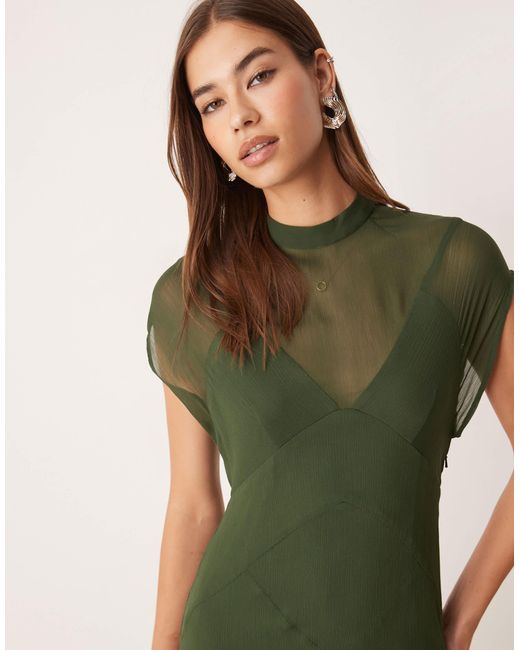 Robe longue en mousseline avec col montant et ourlet en pointe - mousse foncé ASOS en coloris Green
