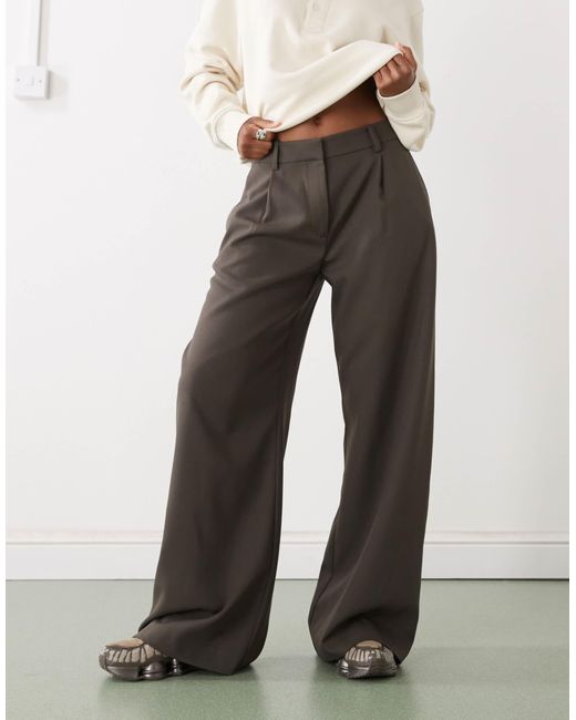 Weekday Gray Low Waist Wide Leg Trousers With Front Pleats