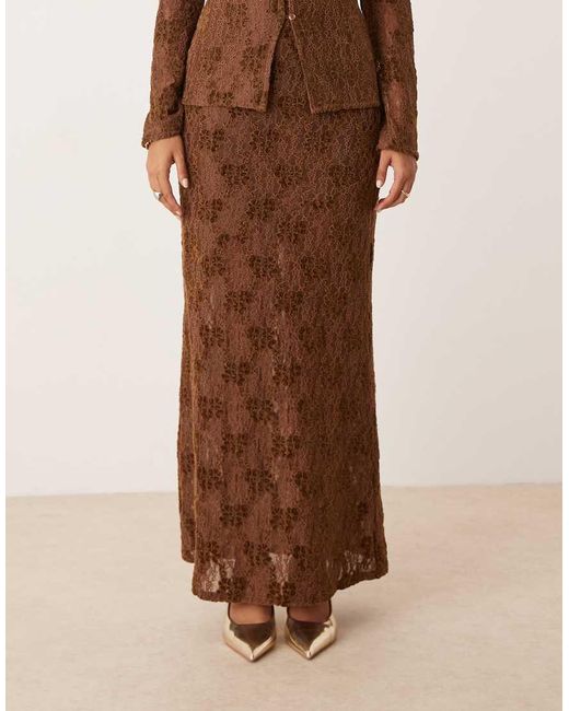 Pretty Lavish Kanten Maxirok in het Brown