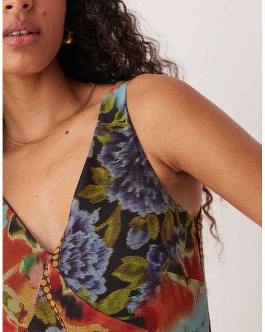 ASOS Multicolor – minikleid mit v-ausschnitt, tiefer taille und patchwork-muster