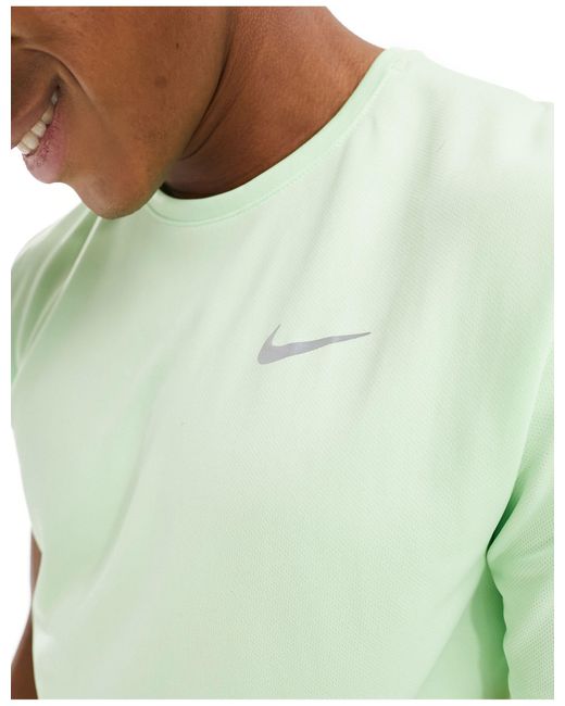 Nike – dri-fit miler – t-shirt in Green für Herren