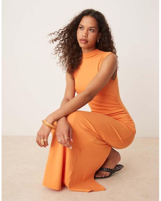 Vestido Largo De Corte Slim Con Cuello Alto De Mezcla De Modal Suave De Mango de color Orange