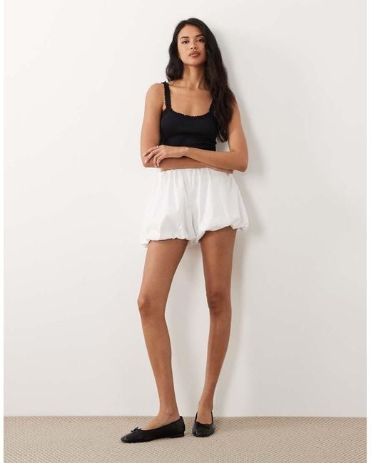 Gina Tricot White Mini Bubble Shorts