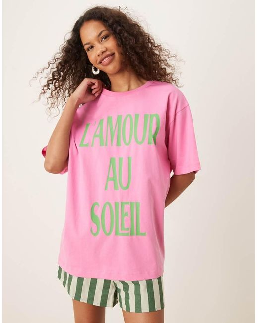 Camiseta De Corte Estándar Con Estampado Gráfico 'Amour Au Soleil" De ASOS de color Pink