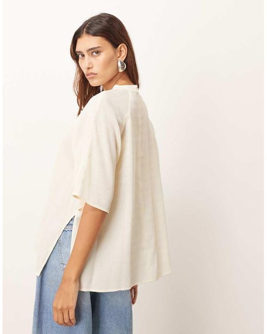 ARRANGE Natural Hybrid Textured Raglan Tee