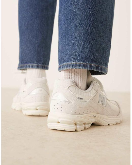 New Balance Blue 2002 Trainers for men