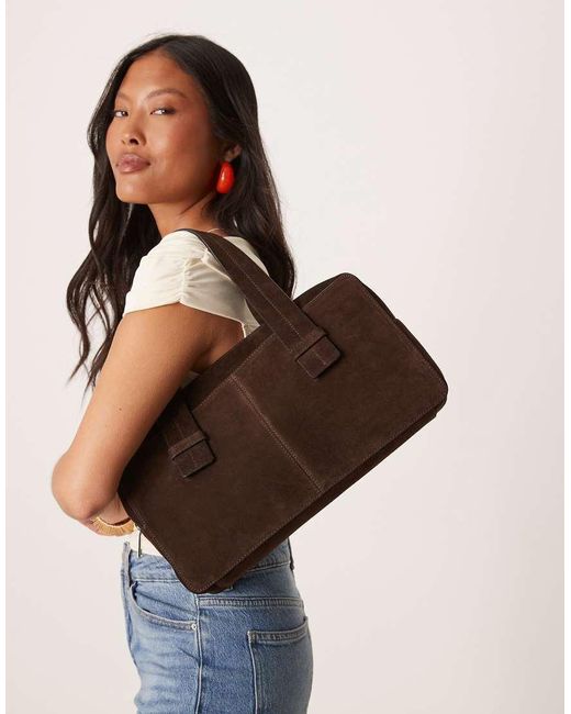 Borsa Slim di ASOS in Brown