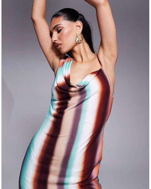 Vestido Midi Con Cuello Desbocado Asimétrico Y Estampado De De ASOS de color Multicolor
