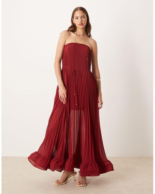 Vestido Semilargo Plisado Con Escote Palabra De Honor De Forever New de color Red