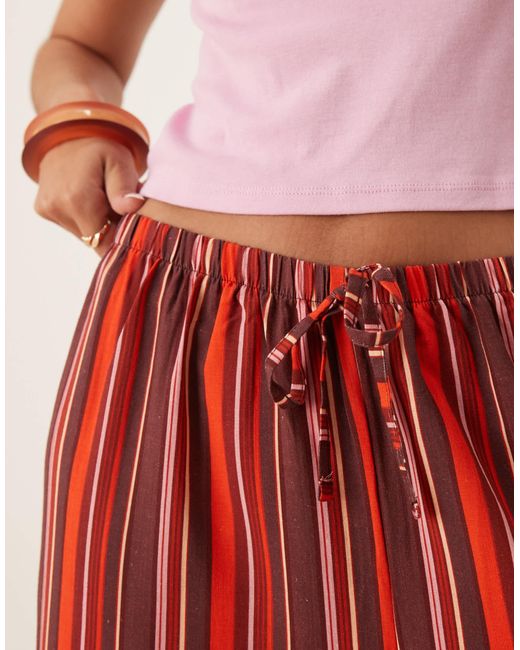 Pantalon rayé ample à enfiler en lin mélangé - bordeaux ASOS en coloris Red