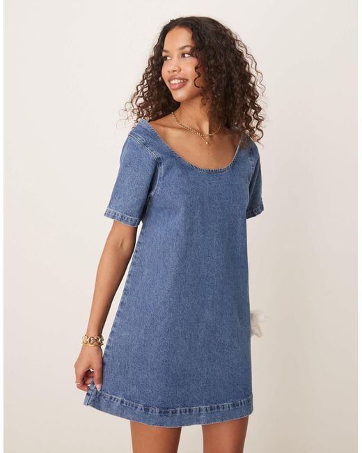 ASOS Blue – minikleid aus denim mit u-ausschnitt